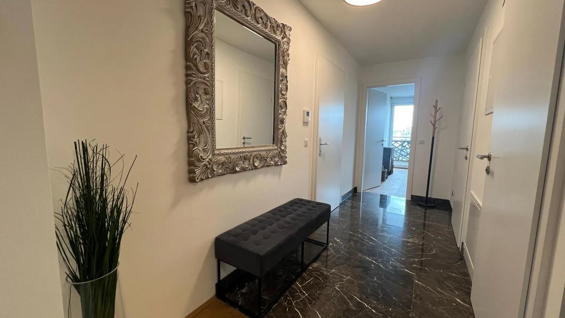 Gloriette Apartment Vienna 0*,  Austria