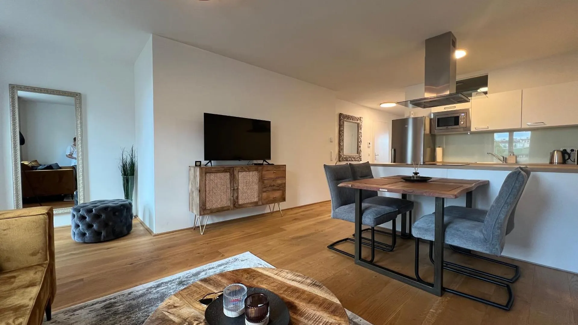Gloriette Apartment Vienna 0*,  Austria