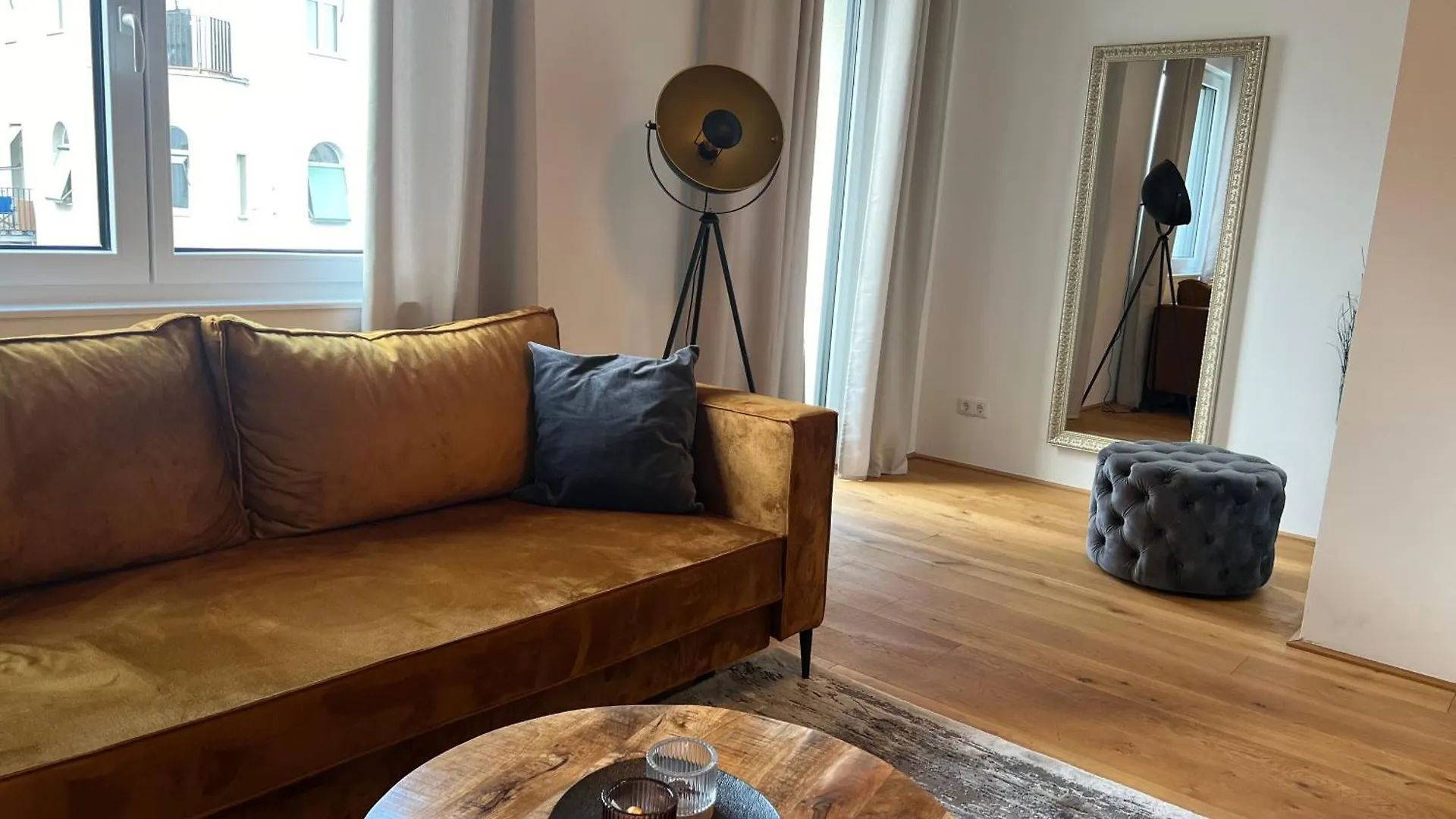 Gloriette Apartment Vienna contacts